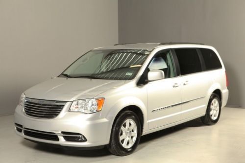 2012 chrysler town&amp;country rear cam dual rear dvd leather alloys 7pass clean