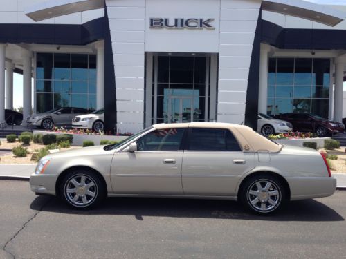 Wow!! loaded, imitation convertible top, navi heated cooled seats fr &amp; rr radar