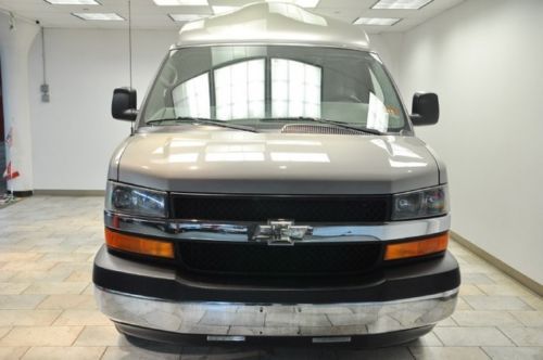 2005 chevrolet express conversion tv/dvd one of kind warranty