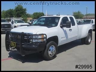 3500 duramax diesel extended cab long bed dually gooseneck 4x4 - we finance!