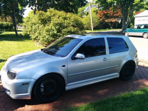 2004 volkswagen golf r32 hatchback 3.2l manual 6-speed