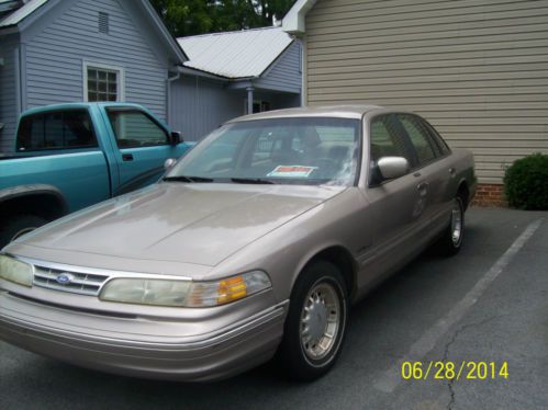 1995 ford crown victoria