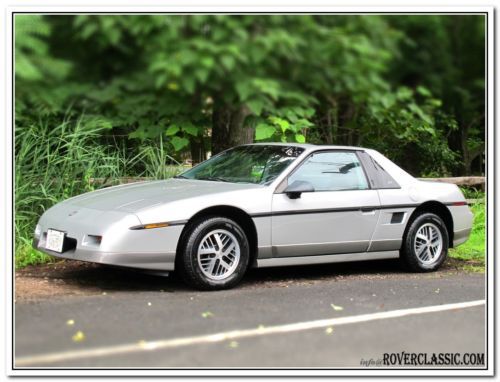 1985 pontiac fiero gt... original books ... service records