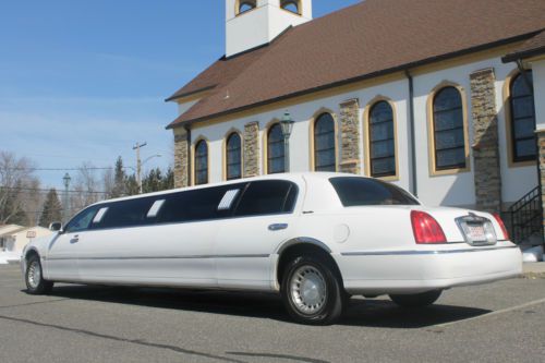 2001 Lincoln Town Car LIMO LIMOUSINE, image 2
