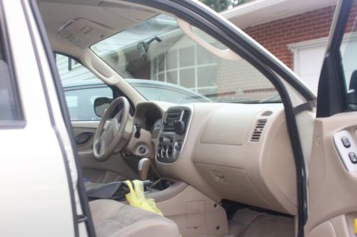 2005 ford escape xlt sport utility 4-door 3.0l