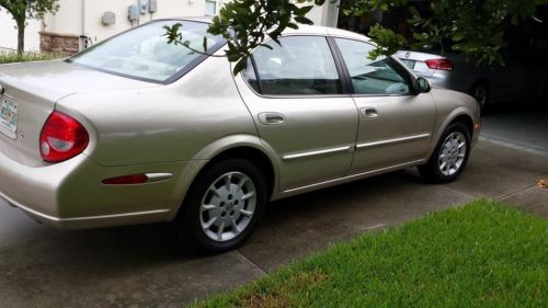 2001 nissan maxima sedan 4-door 3.0l