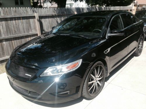 2010 ford taurus sho mobsteel edition, mint condition, many options 1 of a kind