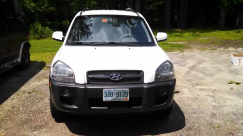 2008 hyundai tucson se sport utility 4-door 2.7l