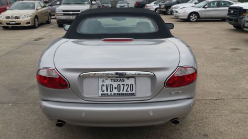 2003 Jaguar XK8 Base Coupe 2-Door 4.2L, image 7