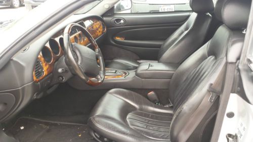 2003 Jaguar XK8 Base Coupe 2-Door 4.2L, image 11