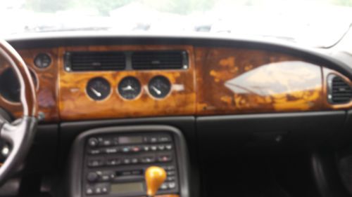 2003 Jaguar XK8 Base Coupe 2-Door 4.2L, image 12