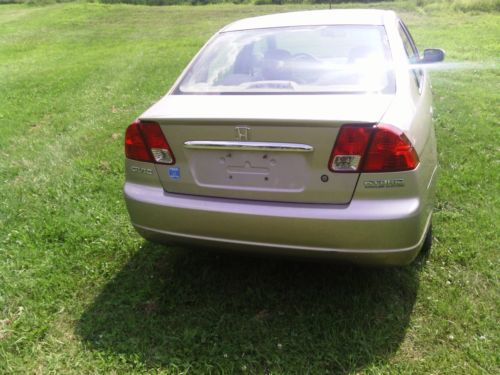 2003 Honda Civic Hybrid Sedan 4-Door 1.3 low reserve salvage excellent condition, image 7
