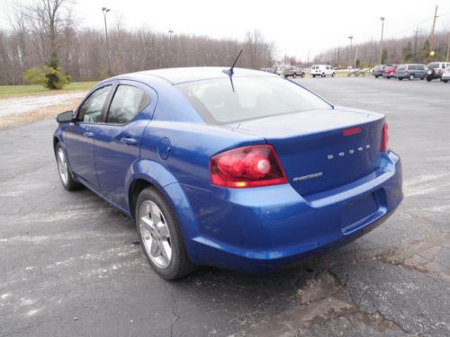 2012 dodge avenger se