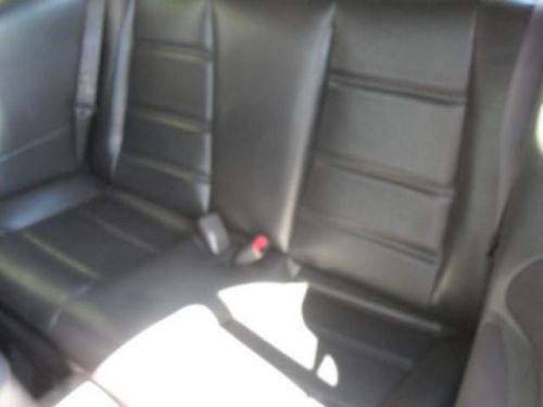 2002 ford mustang base