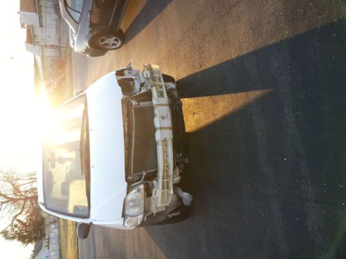 2003 Mazda MPV for parts or poss repair white wrecked 4 door NO RESERVE, US $1,700.00, image 6