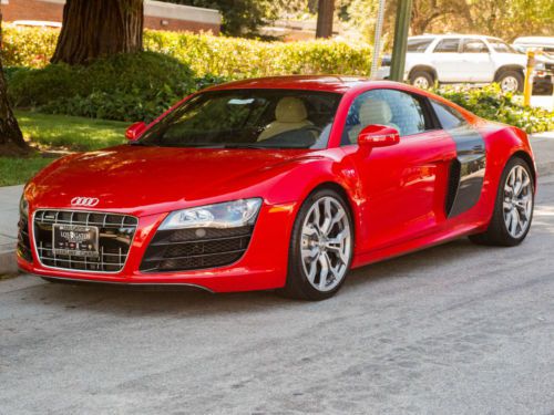 2010 audi r8 base coupe 2-door 5.2l