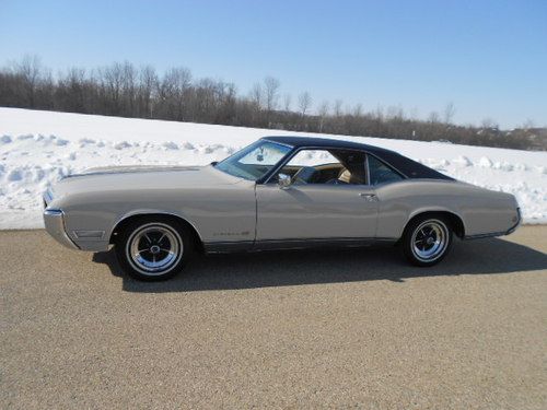 1968 buick riviera gs ,  430 v8  360 horse power