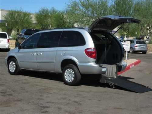 2004 chrysler town &amp; country lx wheelchair handicap mobility rear entry best buy