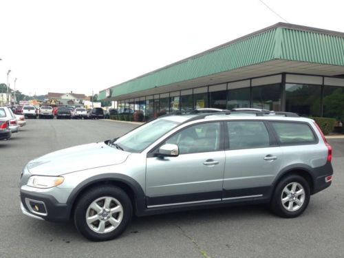 1 owner - xc70 awd - station wagon - navigation - no reserve?