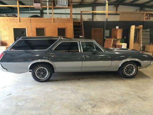 1970 oldsmobile vista cruiser with 455 4bbl performance add ons cold a/c
