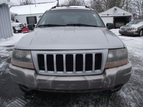 2004 jeep grand cherokee laredo,4x4,runs great,no reserve.