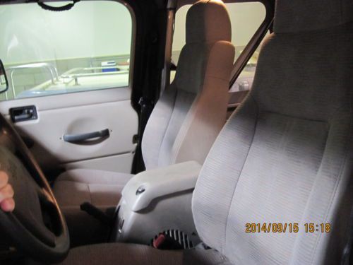 2004 Jeep Wrangler Rubicon Sport Utility 2-Door 4.0L, image 13