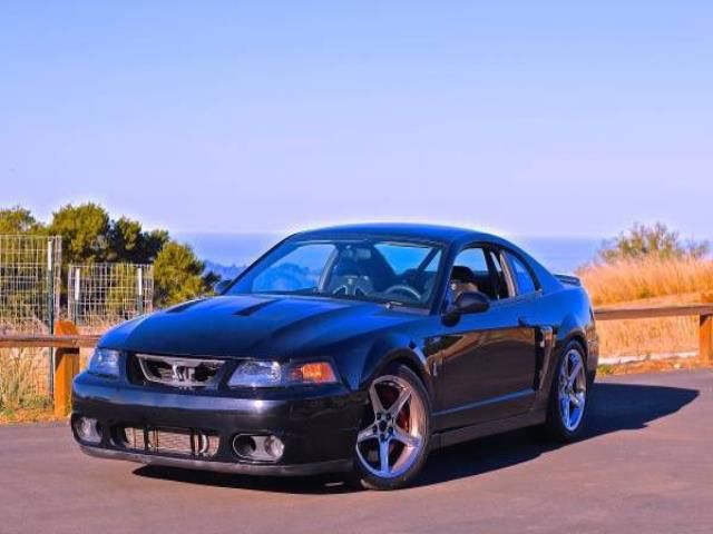 Ford mustang svt cobra