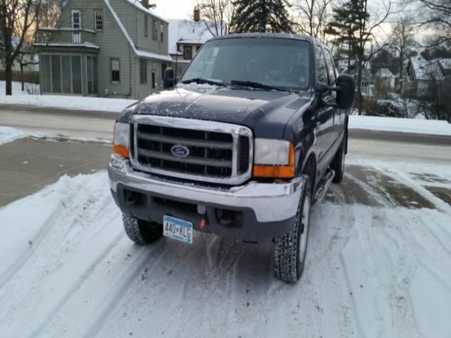 Ford f-250 xlt super crew cab