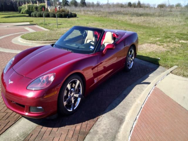 Chevrolet corvette base convertible 2-door