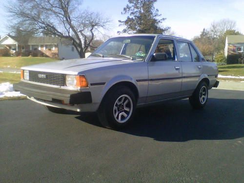 1983 toyota corolla sedan - clean title and low miles!