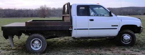 2001 dodge ram 3500 4x4 flatbed nice one owner laramie slt nr