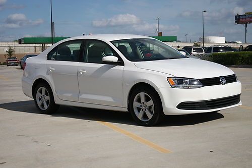 2012 volkswagen jetta tdi sedan 4-door 2.0l 6 speed manual tdi no reserve