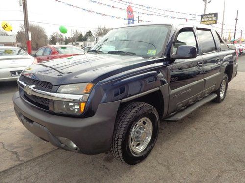 2004 chevrolet avalanche 2500 base crew cab pickup 4-door 8.1l