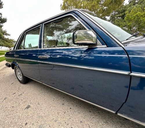 1981 mercedes-benz 300-series