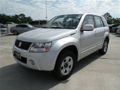 2008 suzuki grand vitara 4x4 four wheel drive, tow silver/black manual export ok