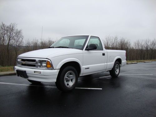 1997 chevrolet s10 ls standard cab pickup 2-door 2.2l 5 speed no reserve