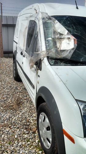 2012 Ford Transit Connect XLT Mini Cargo Van 2.0L, automatic, salvage title, image 3