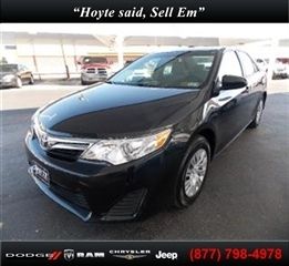 2012 toyota camry le remote entry, cd player, blue tooth, one owner clean carfax