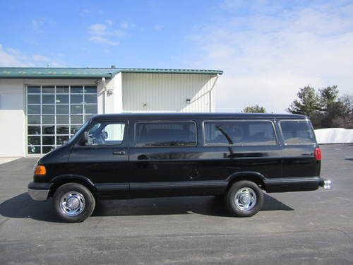 2000 dodge ram 3500 - 12 passenger van!