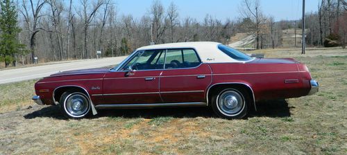 1975 plymouth fury base sedan 4-door 6.6l