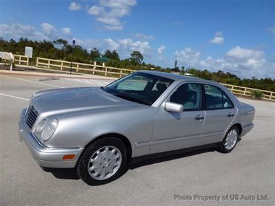 Florida 3rd row 7 passanger e320 4matic e-class serviced s/r  leather alloy