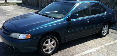 1999 nissan altima se sedan 4-door 2.4l