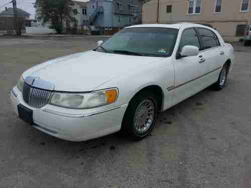 2000 LINCOLN TOWN CAR CARTIER, image 3