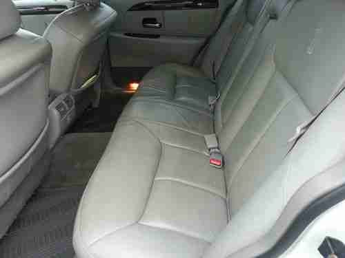 2000 LINCOLN TOWN CAR CARTIER, image 9