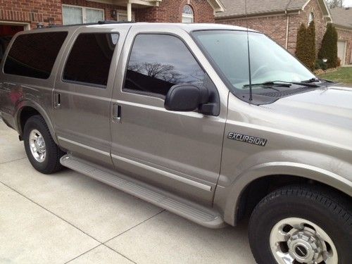 2003 ford excursion limited sport utility 4-door 6.0l non-smoker, ready to run!
