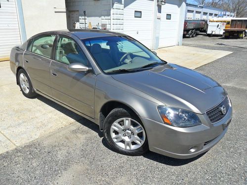 2006 nissan altima s clean carfax  low miles