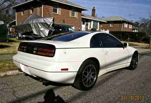 1991 Nissan 300ZX Base Coupe 2-Door 3.0L, image 2