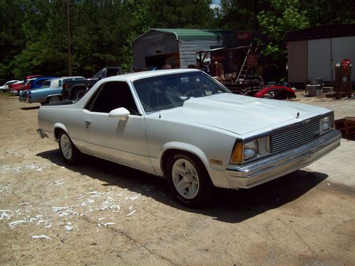 1983 el camino,fast &amp; furious,v/8 auto,looks &amp; drives great,nice pearl white!!!!