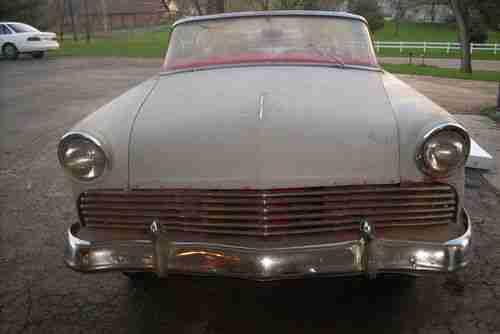 1955 FORD CONVERTIBLE, image 2