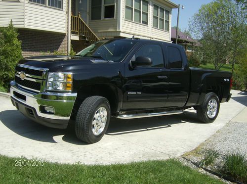 2011 chevrolet silverado 2500 hd duramax low miles - 1 owner - leather seats